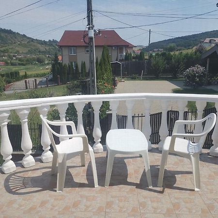 Stars Livezeni Hotel Ivanesti Екстериор снимка