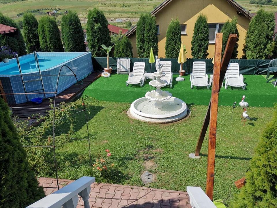 Stars Livezeni Hotel Ivanesti Екстериор снимка